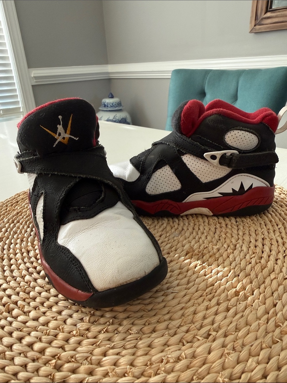Air Jordan 8 retro PS paprika Kids High-Top Athletic Shoes in Black, White & Red